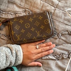 Vintage Louis  Vuitton - as is and it’s small.